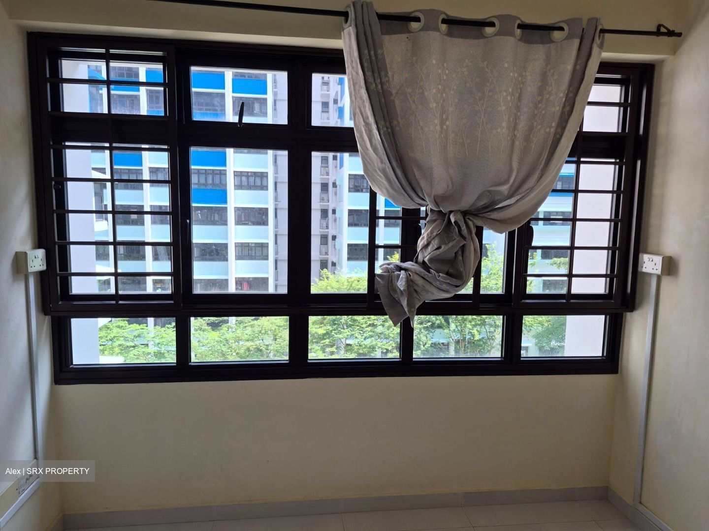 Blk 220A Linear Green @ Bedok (Bedok), HDB 4 Rooms #635143381
